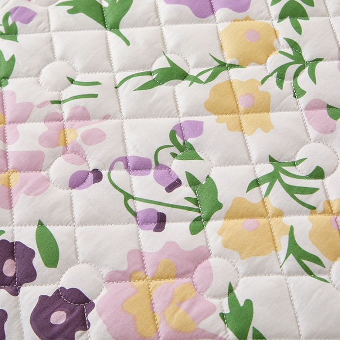 91家纺网 家纺一手货源 找家纺 十个点 2022新款全棉夹棉印花床裙四件套 花海之恋