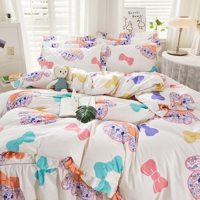 91家纺网 家纺一手货源 找家纺 十个点 2022新款全棉夹棉印花床裙四件套 花花狗