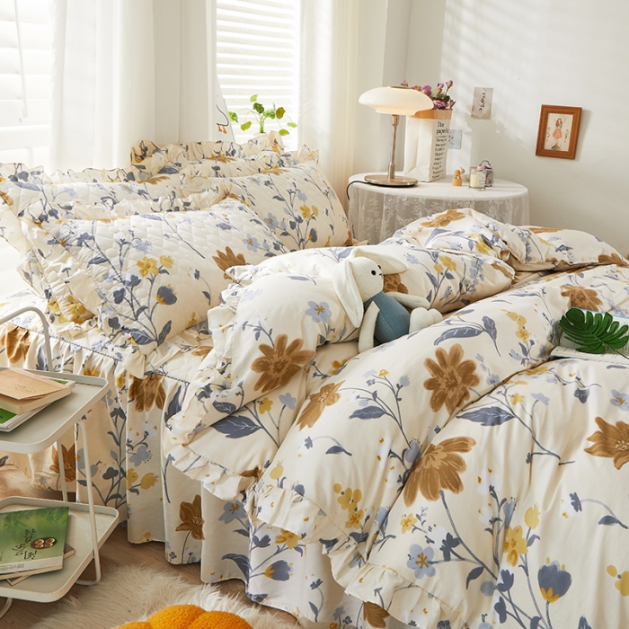 91家纺网 家纺一手货源 找家纺 十个点 2022新款全棉夹棉印花床裙四件套 四月天