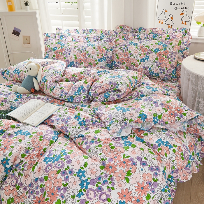 91家纺网 家纺一手货源 找家纺 十个点 2022新款全棉夹棉印花床裙四件套 小时光