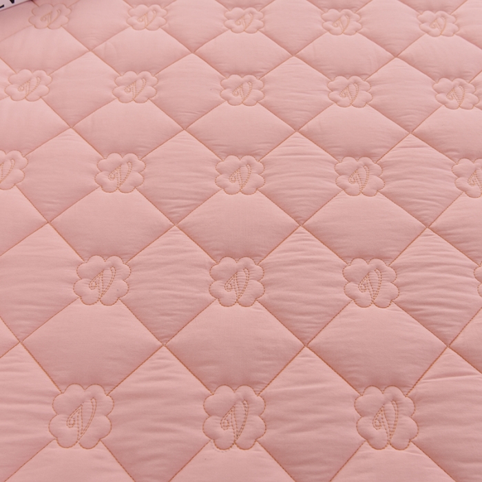 91家纺网 家纺一手货源 找家纺 豪选 2025新款全棉纯棉金绣夹棉床笠可裸睡四季款金绣粉桃玉