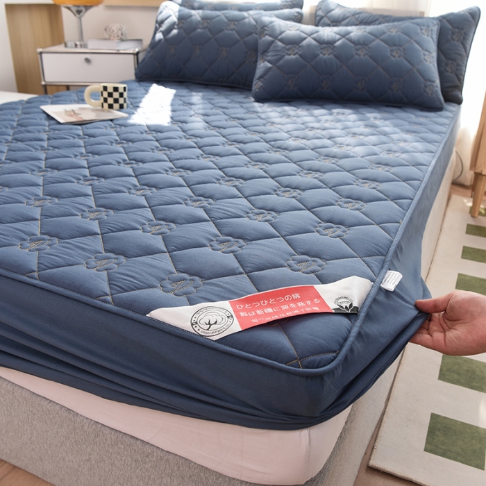 91家纺网 家纺一手货源 找家纺 豪选 2025新款全棉纯棉金绣夹棉床笠可裸睡四季款 金绣蓝灰