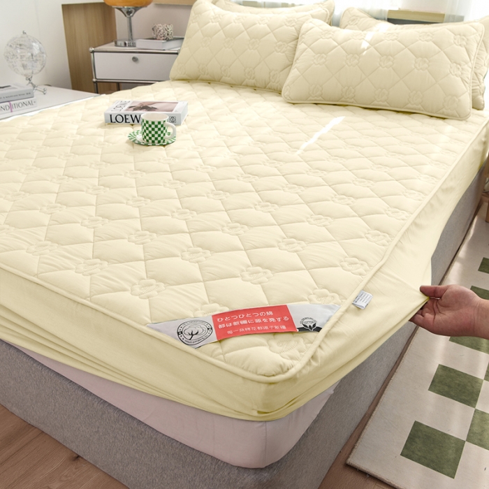 91家纺网 家纺一手货源 找家纺 豪选 2025新款全棉纯棉金绣夹棉床笠可裸睡四季款 金绣米黄