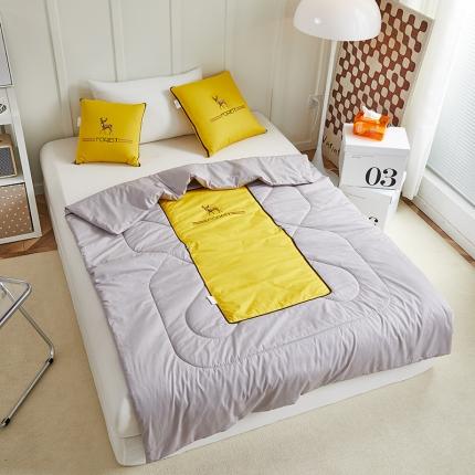 91家纺网 家纺一手货源 找家纺 （总）翰轩 2022新款全棉绣花抱枕被-一鹿有你