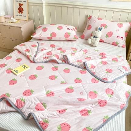 91家纺网 家纺一手货源 找家纺 川悦生活 2022新款A类针织棉夏被柔感针织棉夏被 甜心草莓