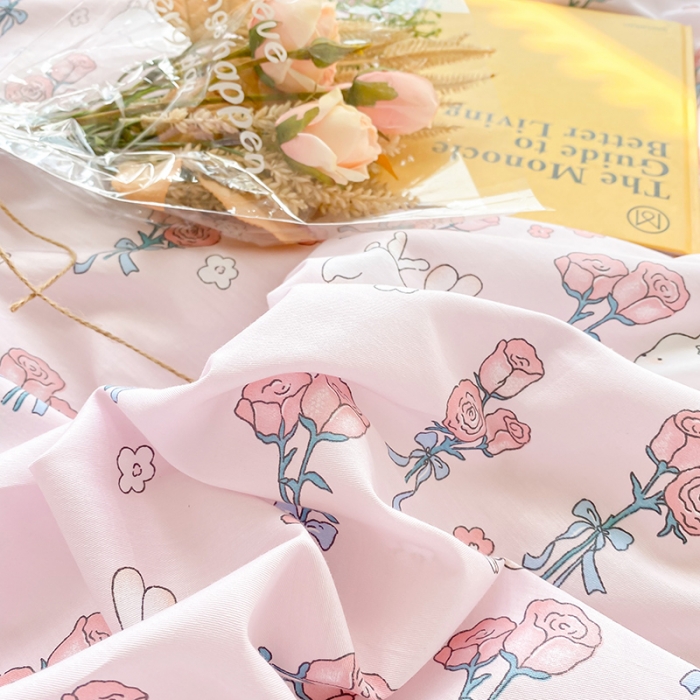 91家纺网 家纺一手货源 找家纺 2022年新13070全棉纯棉印花纽扣款四件套直播 玫瑰小兔