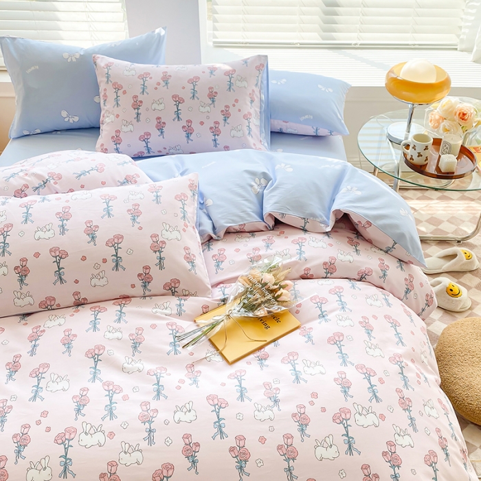 91家纺网 家纺一手货源 找家纺 2022年新13070全棉纯棉印花纽扣款四件套直播 玫瑰小兔