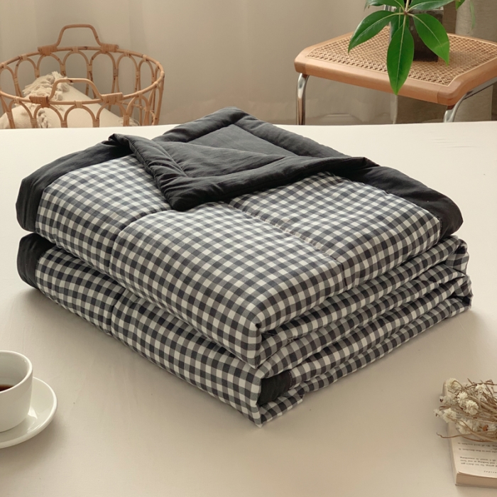 91家纺网 家纺一手货源 找家纺 慕尚家纺 2025新款日式简约无印风夏被夏凉被风格一 小黑格