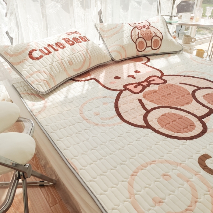 91家纺网 家纺一手货源 找家纺 慕尚 2025新款大版乳胶凉席 萌萌熊