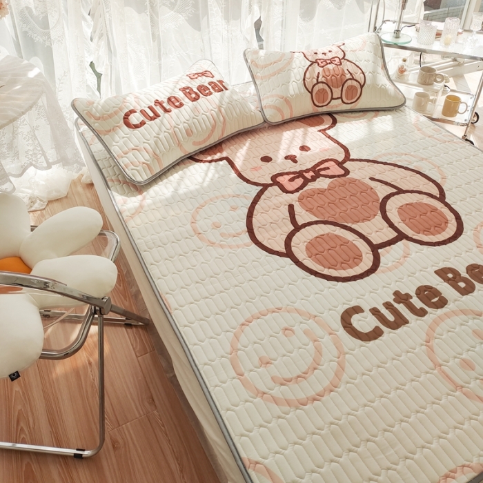 91家纺网 家纺一手货源 找家纺 慕尚 2025新款大版乳胶凉席 萌萌熊