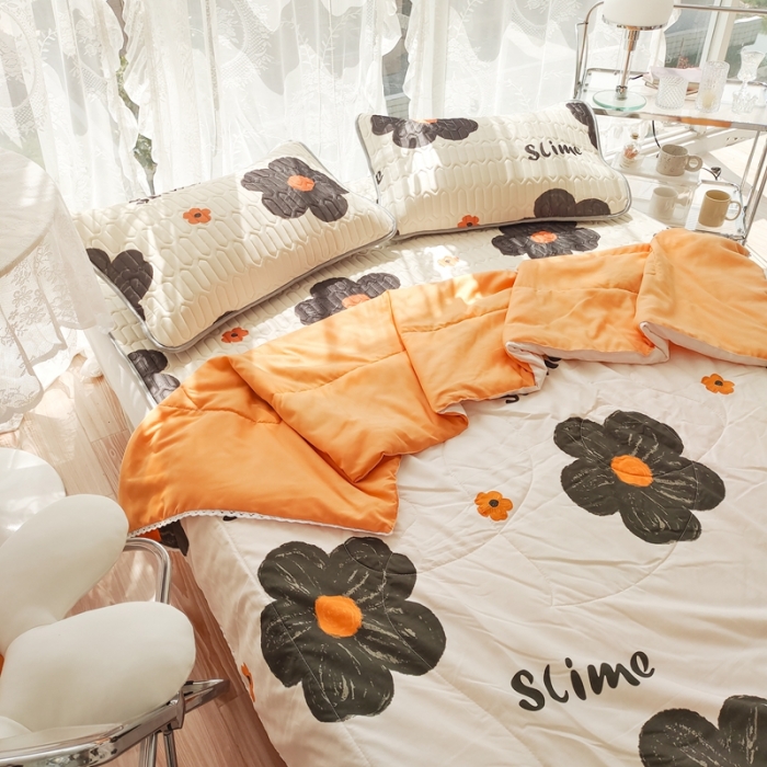 91家纺网 家纺一手货源 找家纺 慕尚 2025新款乳胶凉席水洗棉夏被三件套四件套 太阳花