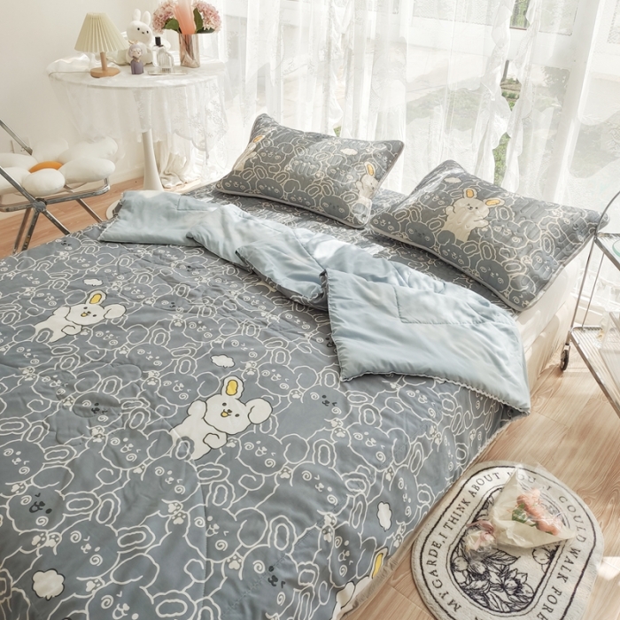 91家纺网 家纺一手货源 找家纺 慕尚 2025新款乳胶凉席水洗棉夏被三件套四件套 幸运熊