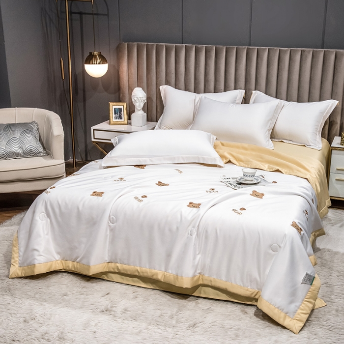 91家纺网 家纺一手货源 找家纺 澳梵 2022新款莫代尔绣花夏被四件套 逗逗熊