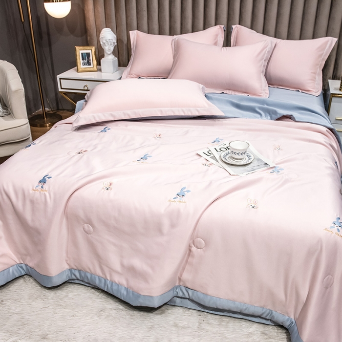 91家纺网 家纺一手货源 找家纺 澳梵 2022新款莫代尔绣花夏被四件套 粉粉兔