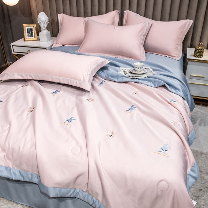 91家纺网 家纺一手货源 找家纺 澳梵 2022新款莫代尔绣花夏被四件套 粉粉兔