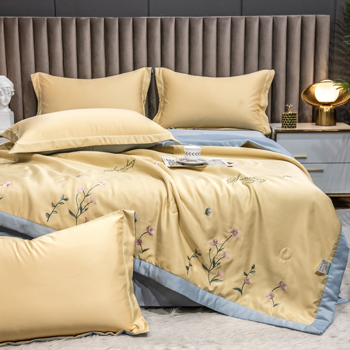 91家纺网 家纺一手货源 找家纺 澳梵 2022新款莫代尔绣花夏被四件套 梦晚