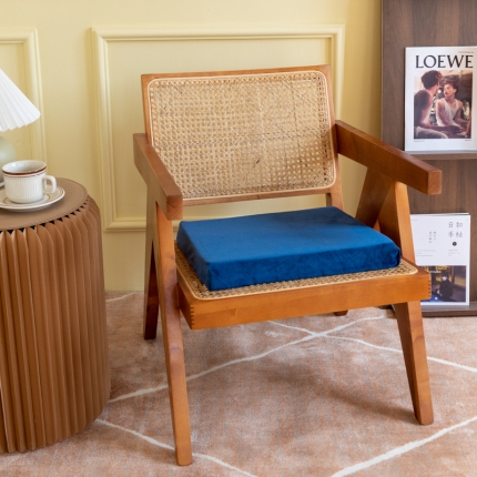 91家纺网 家纺一手货源 找家纺 2025天然乳胶坐垫亚麻坐垫天鹅绒乳胶座垫学生椅垫内外套