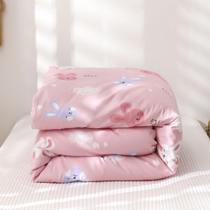 91家纺网 家纺一手货源 找家纺 新款全棉AB版被套多功能幼儿园被可拆洗被套被芯活套被 梦幻小兔