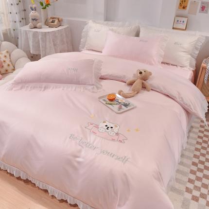 91家纺网 家纺一手货源 找家纺 总艾米家居2025新款水洗真丝雪纺花边贴布绣四件套-达菲小熊