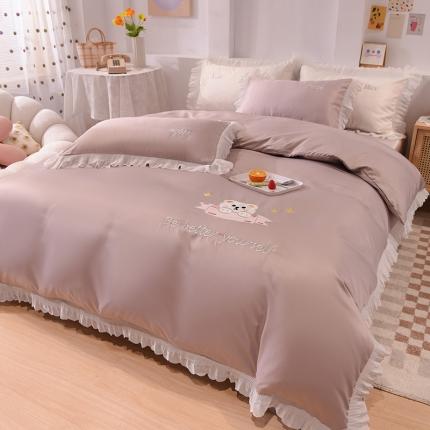 91家纺网 家纺一手货源 找家纺 总艾米家居2025新款水洗真丝雪纺花边贴布绣四件套-达菲小熊