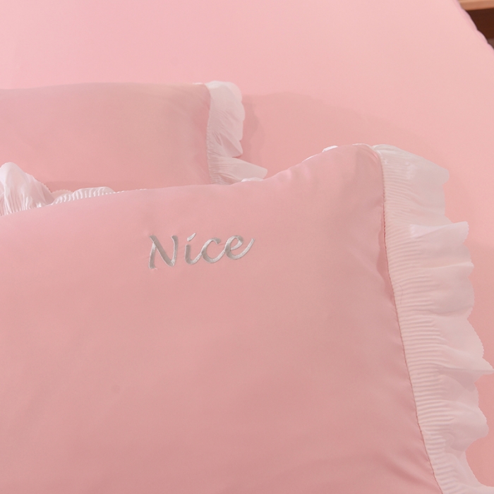 91家纺网 家纺一手货源 找家纺 艾米家居 2025新款水洗真丝雪纺花边贴布绣四件套-达菲小熊 豆沙