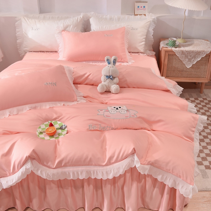 91家纺网 家纺一手货源 找家纺 艾米家居 2025新款水洗真丝雪纺花边贴布绣四件套-达菲小熊 玉色