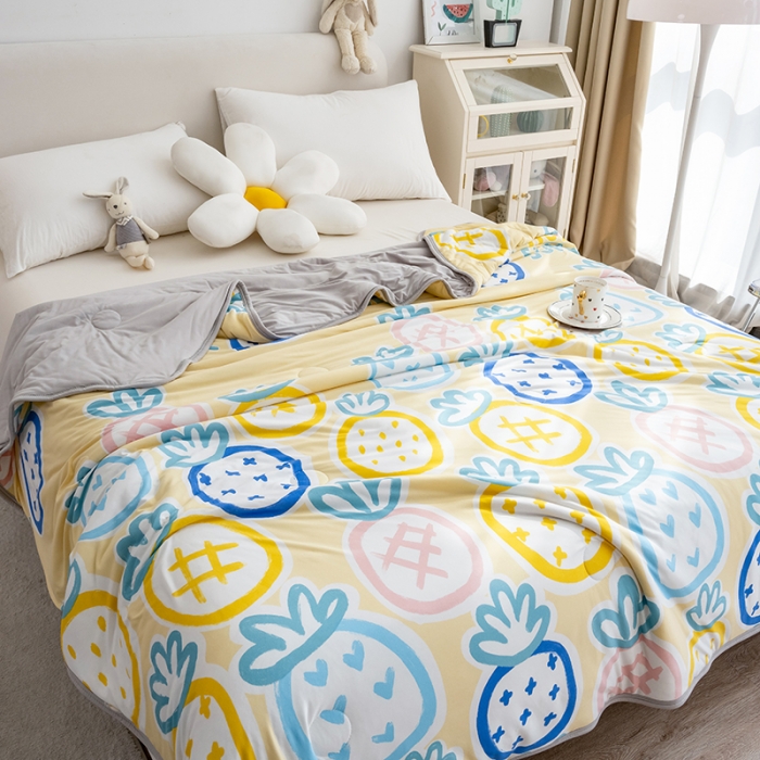 91家纺网 家纺一手货源 找家纺 芃成 2022新款A类针织棉夏被 菠萝物语