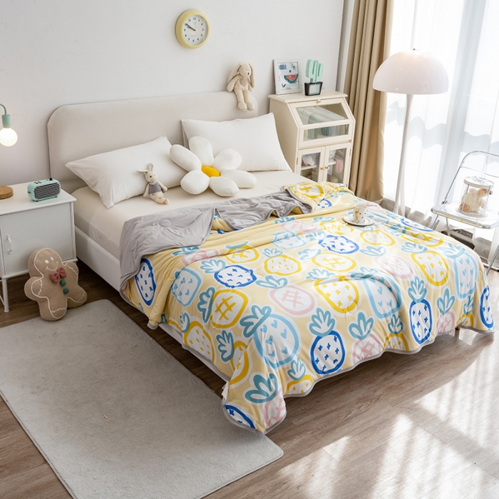 91家纺网 家纺一手货源 找家纺 芃成 2022新款A类针织棉夏被 菠萝物语