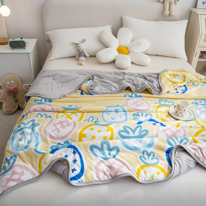 91家纺网 家纺一手货源 找家纺 芃成 2022新款A类针织棉夏被 菠萝物语