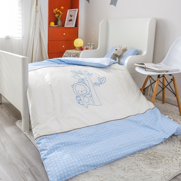 91家纺网 家纺一手货源 找家纺 喜多兔 2022新款简笔画幼儿园儿童床品套件 蓝色捉迷藏