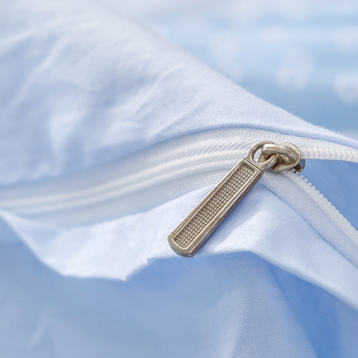 91家纺网 家纺一手货源 找家纺 喜多兔 2022新款简笔画幼儿园儿童床品套件 蓝色捉迷藏