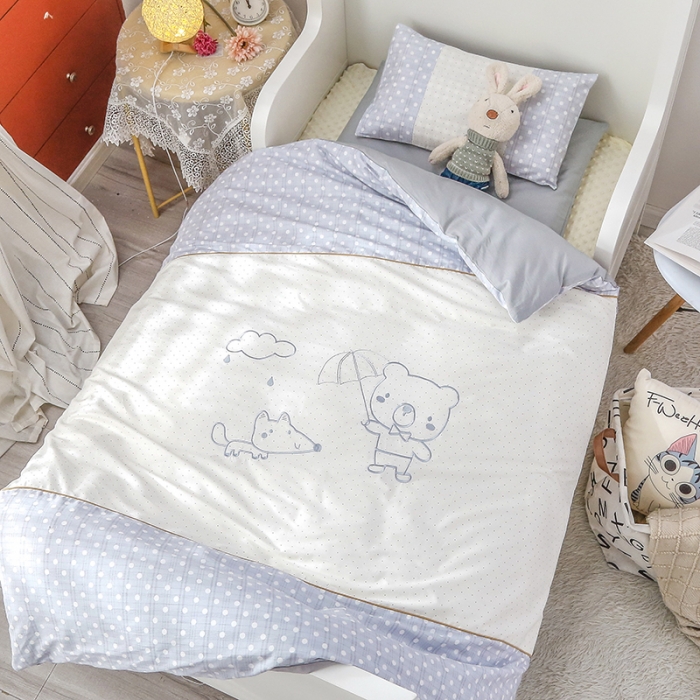 91家纺网 家纺一手货源 找家纺 喜多兔 2022新款简笔画幼儿园儿童床品套件 灰色快乐出行