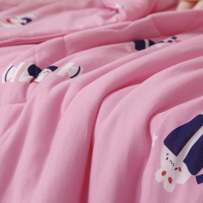 91家纺网 家纺一手货源 找家纺 喜多兔 2022新款全棉针织夏被 奶糖兔粉