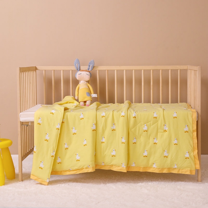 91家纺网 家纺一手货源 找家纺 喜多兔 2022新款全棉针织夏被 鸭宝宝黄色