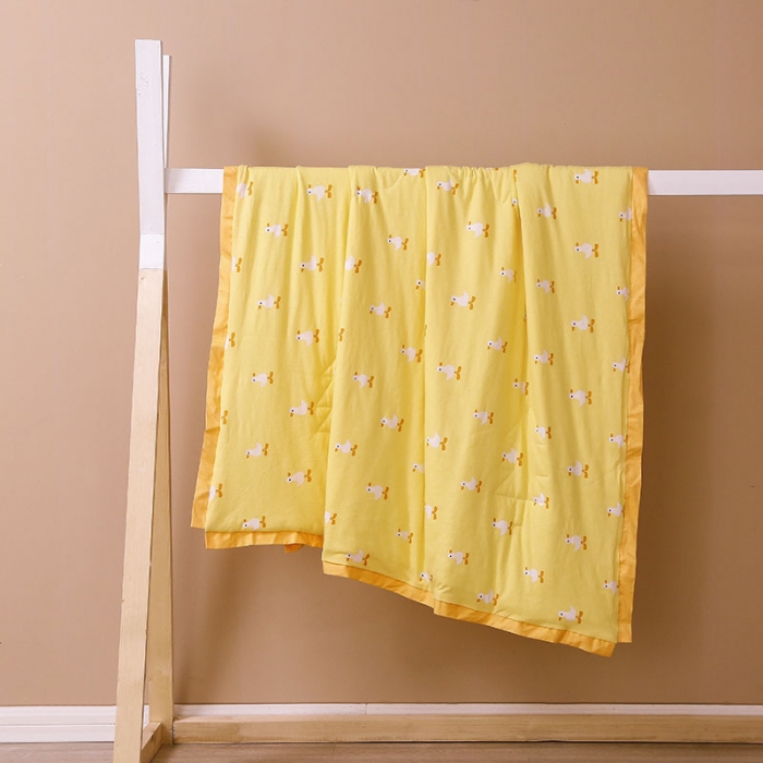 91家纺网 家纺一手货源 找家纺 喜多兔 2022新款全棉针织夏被 鸭宝宝黄色