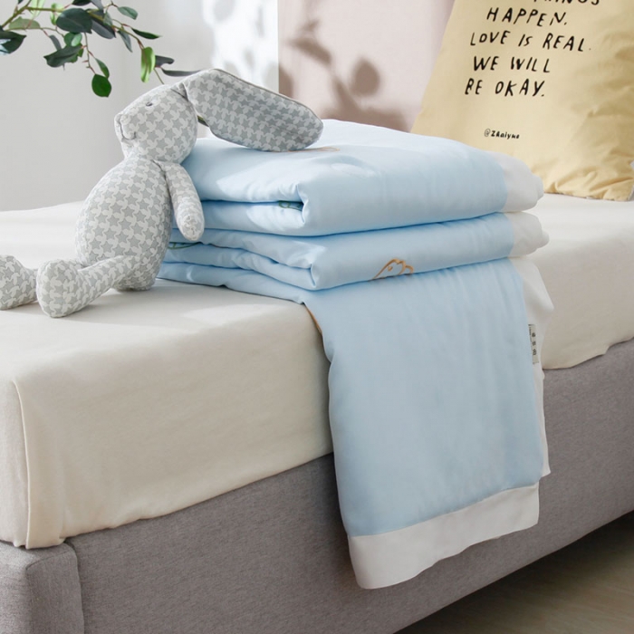 91家纺网 家纺一手货源 找家纺 喜多兔 2022新款莫代尔天丝儿童夏被-小甜蜜 蓝色象仔儿