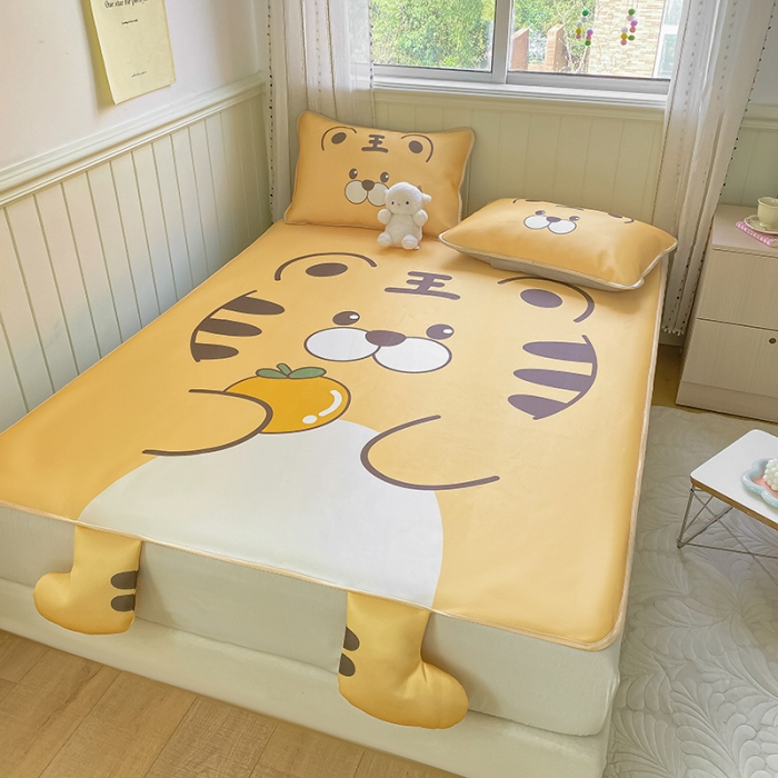 91家纺网 家纺一手货源 找家纺 慕尚 2025大版牛奶丝凉感丝工艺凉席三件套 可爱虎