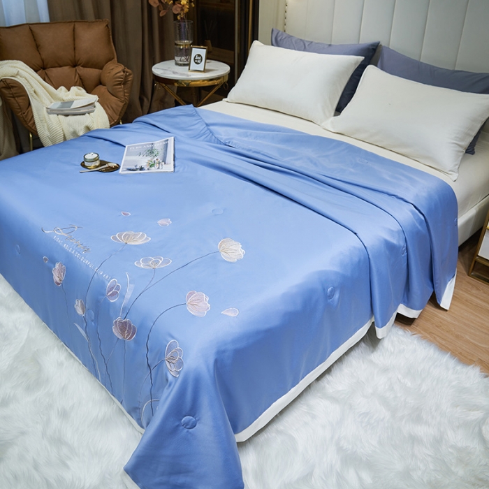 91家纺网 家纺一手货源 找家纺 (总) 吾秀 2022新款柔赛丝刺绣夏被-芳华