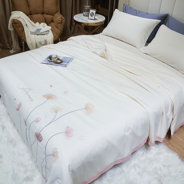 91家纺网 家纺一手货源 找家纺 吾秀 2022新款柔赛丝刺绣夏被-芳华 芳华-象牙白