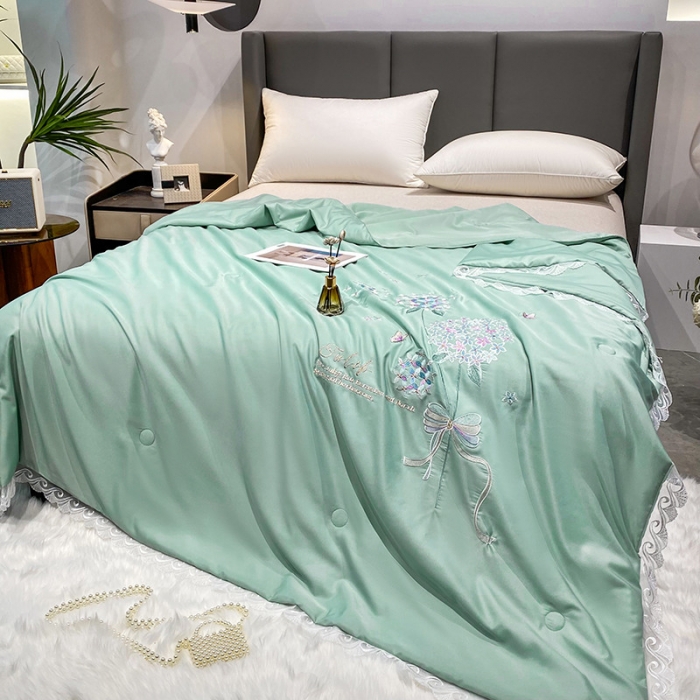 91家纺网 家纺一手货源 找家纺 (总) 吾秀 2022新款柔赛丝刺绣夏被-紫色爱恋