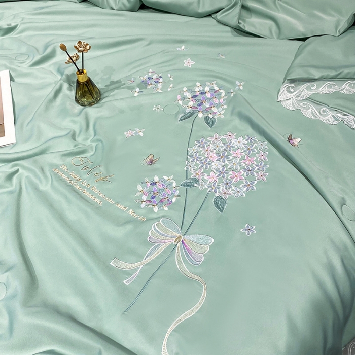 91家纺网 家纺一手货源 找家纺 (总) 吾秀 2022新款柔赛丝刺绣夏被-紫色爱恋