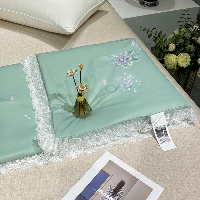 91家纺网 家纺一手货源 找家纺 (总) 吾秀 2022新款柔赛丝刺绣夏被-紫色爱恋