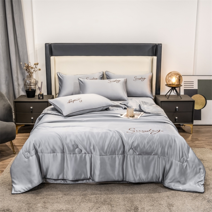 91家纺网 家纺一手货源 找家纺 骏腾 2022新款水洗真丝夏被四件套水洗天丝床笠三件套 浪漫假日-浅灰