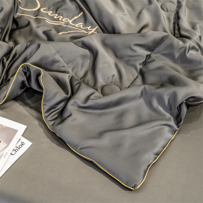 91家纺网 家纺一手货源 找家纺 骏腾 2022新款水洗真丝夏被四件套水洗天丝床笠三件套 浪漫假日-绅士灰