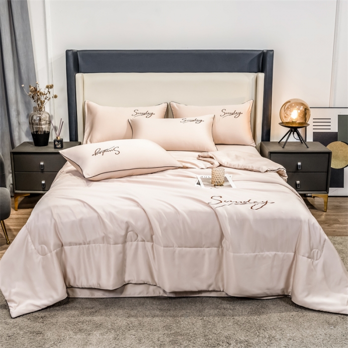 91家纺网 家纺一手货源 找家纺 骏腾 2022新款水洗真丝夏被四件套水洗天丝床笠三件套 浪漫假日-香槟金