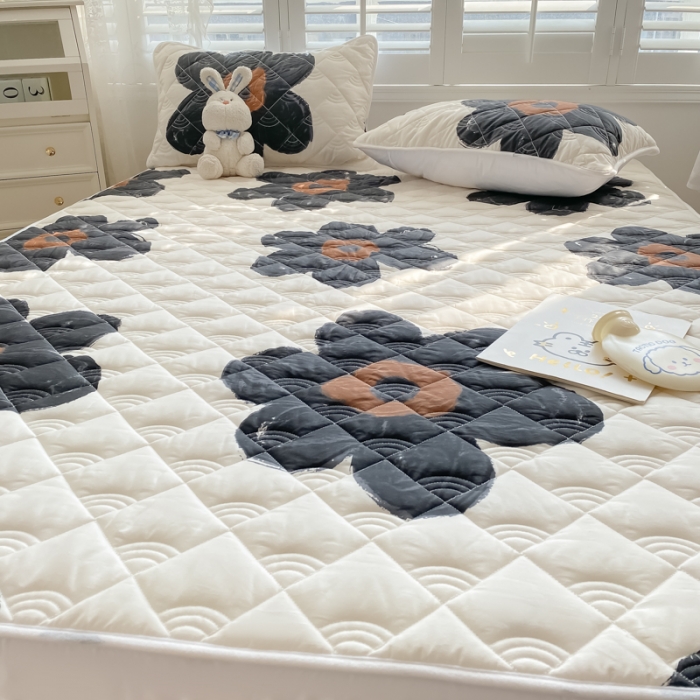 91家纺网 家纺一手货源 找家纺 鑫钰 2023新款全棉抗菌小老虎印花床笠 奈思-黑