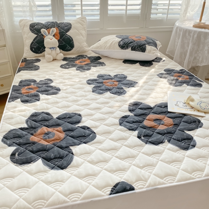 91家纺网 家纺一手货源 找家纺 鑫钰 2023新款全棉抗菌小老虎印花床笠 奈思-黑