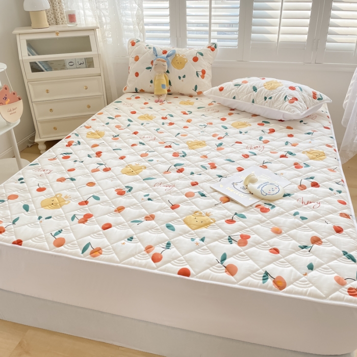 91家纺网 家纺一手货源 找家纺 鑫钰 2023新款全棉抗菌小老虎印花床笠 樱桃小丸子