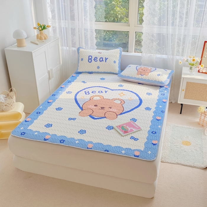 91家纺网 家纺一手货源 找家纺 佰亿莱 2024新款大版乳胶软凉席三件套 比尔的熊