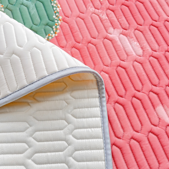 91家纺网 家纺一手货源 找家纺 佰亿莱 2024新款大版乳胶软凉席三件套 大草莓